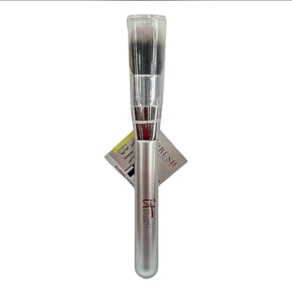 It Cosmetics Airbrush Blurring Foundation Brush #101